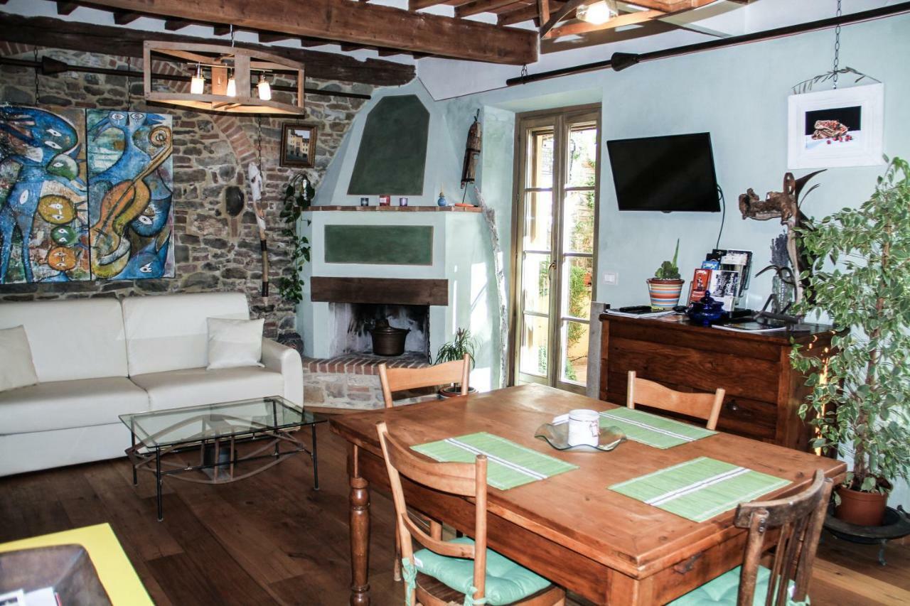 Residenza Fra Le Torri - Charme & Art Gallery Home Arezzo Buitenkant foto